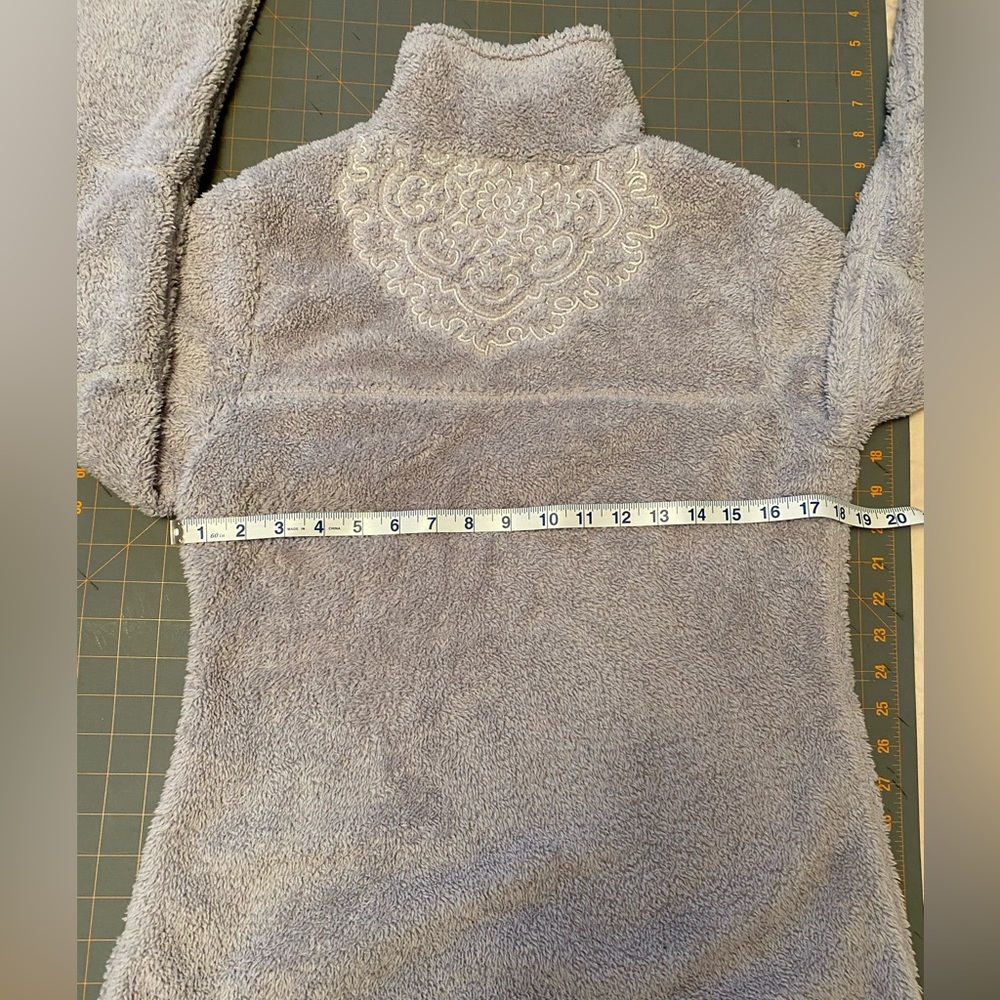 Athleta fuzzy pullover M - Picture 5 of 6